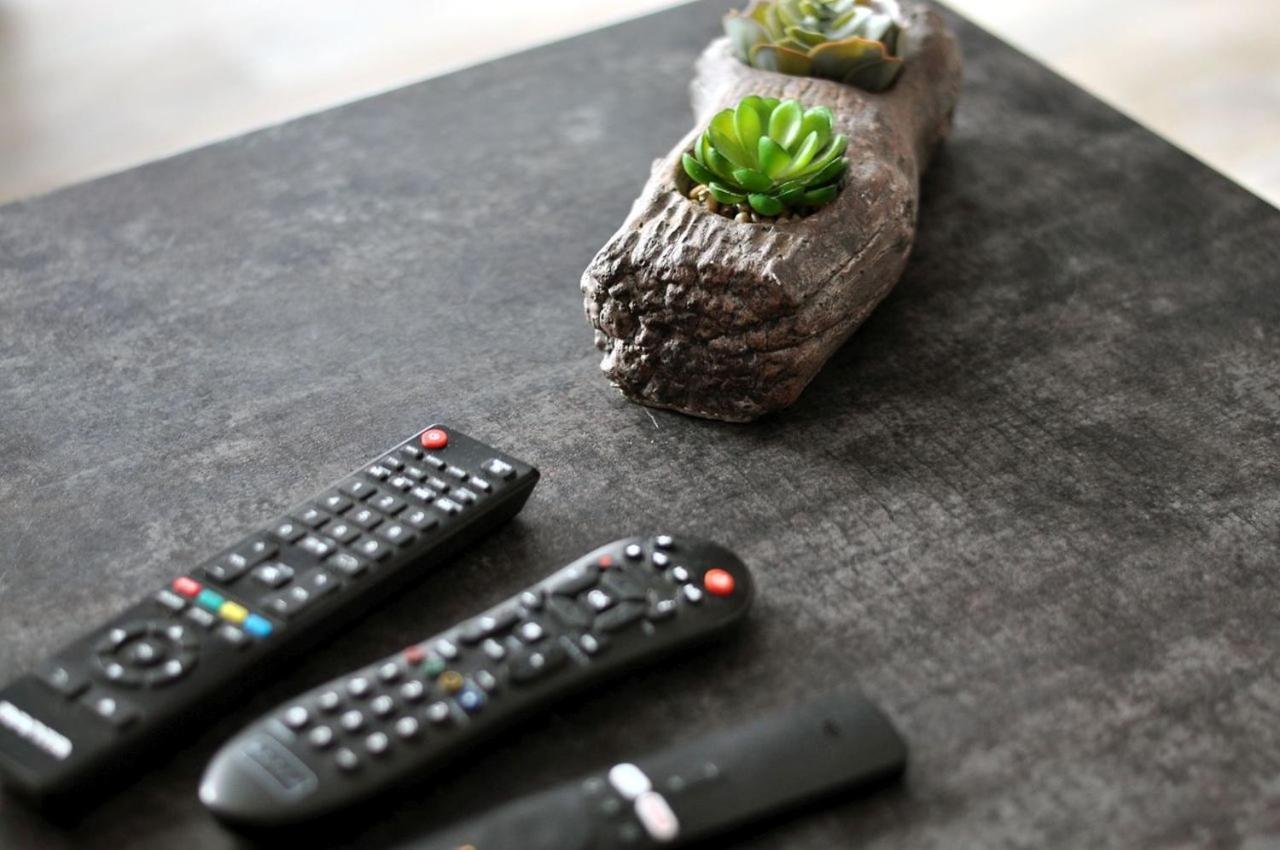 Q Apart Gold-Trzy Pokoje, Manufaktura, Klimatyzacja I Garaz Gratis, Tv Max, Fv, Gwarancja Zadowolenia Lodž Exteriér fotografie