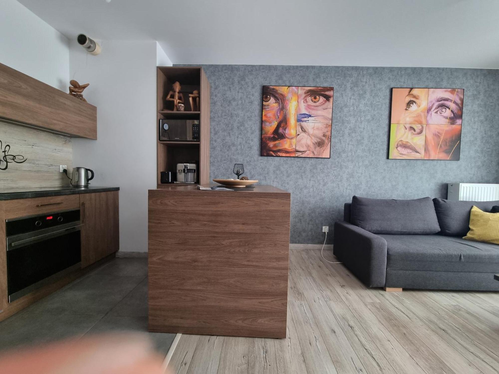 Q Apart Gold-Trzy Pokoje, Manufaktura, Klimatyzacja I Garaz Gratis, Tv Max, Fv, Gwarancja Zadowolenia Lodž Exteriér fotografie