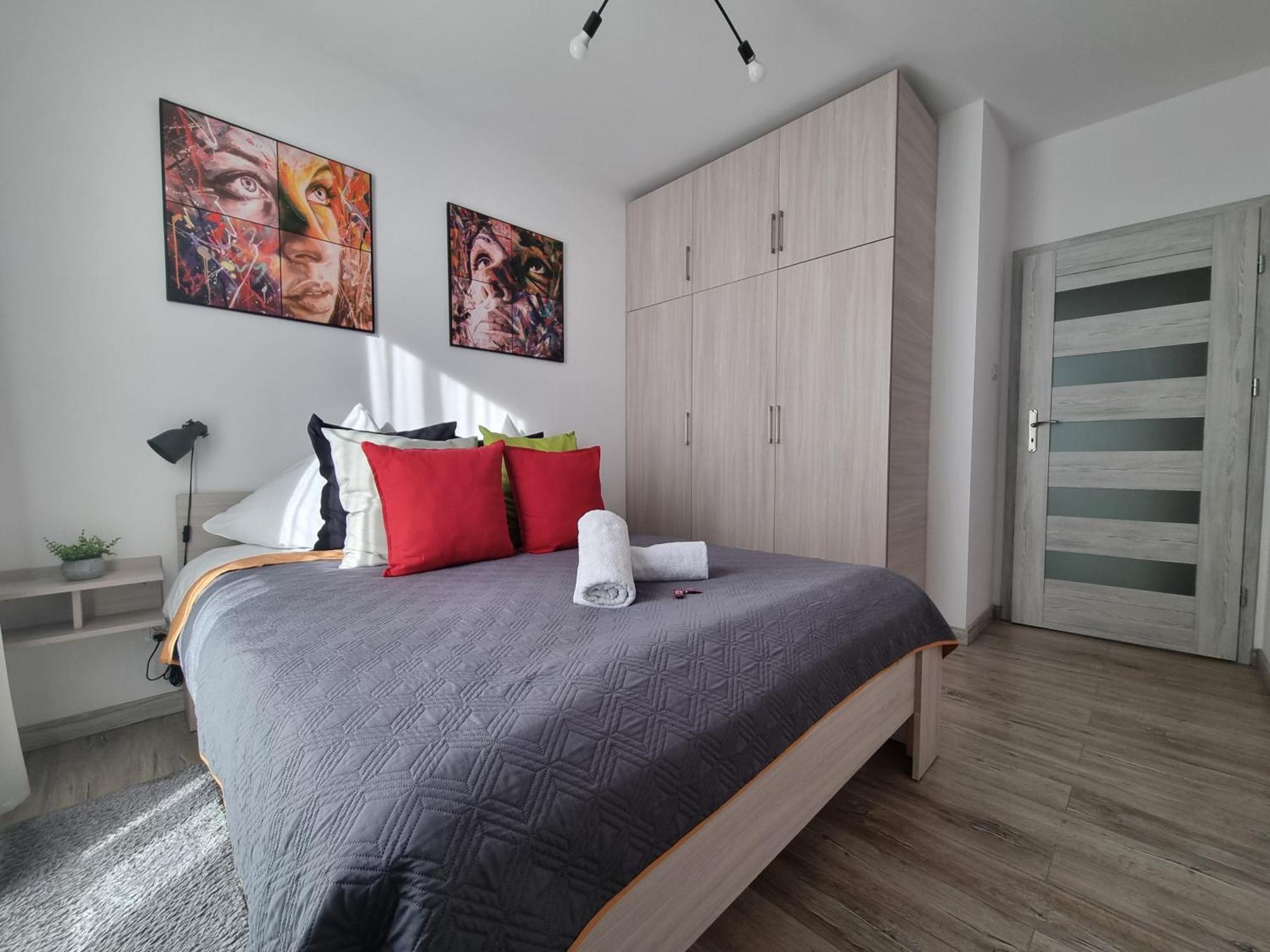 Q Apart Gold-Trzy Pokoje, Manufaktura, Klimatyzacja I Garaz Gratis, Tv Max, Fv, Gwarancja Zadowolenia Lodž Exteriér fotografie