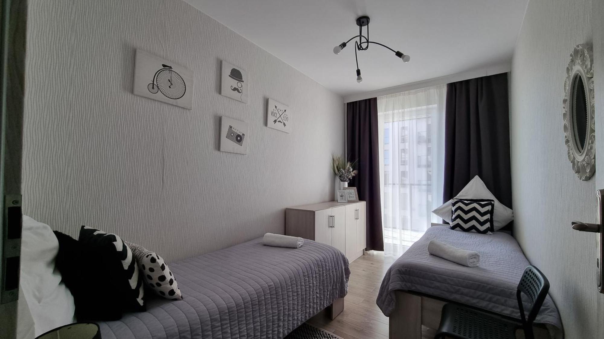 Q Apart Gold-Trzy Pokoje, Manufaktura, Klimatyzacja I Garaz Gratis, Tv Max, Fv, Gwarancja Zadowolenia Lodž Exteriér fotografie