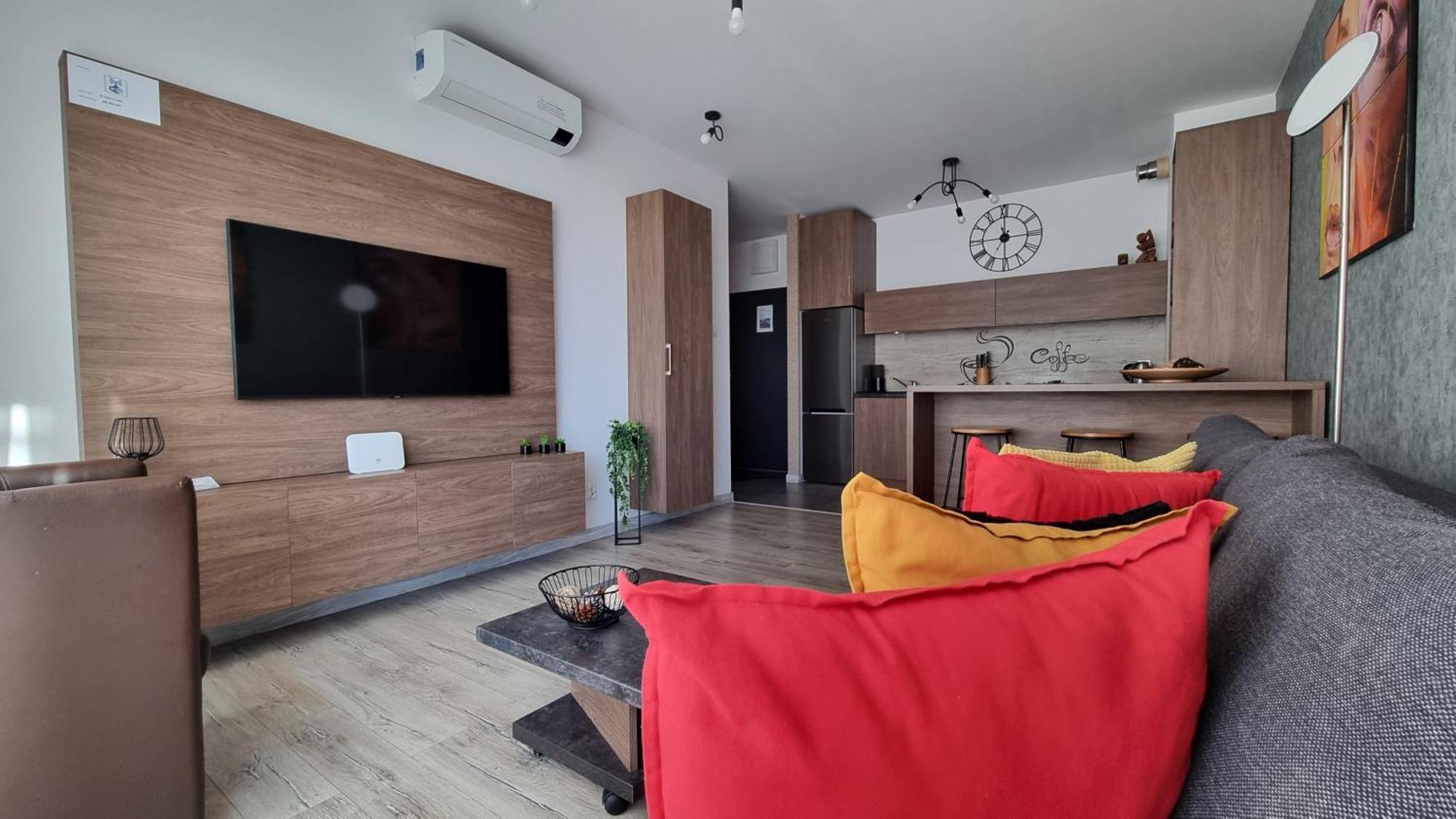 Q Apart Gold-Trzy Pokoje, Manufaktura, Klimatyzacja I Garaz Gratis, Tv Max, Fv, Gwarancja Zadowolenia Lodž Exteriér fotografie